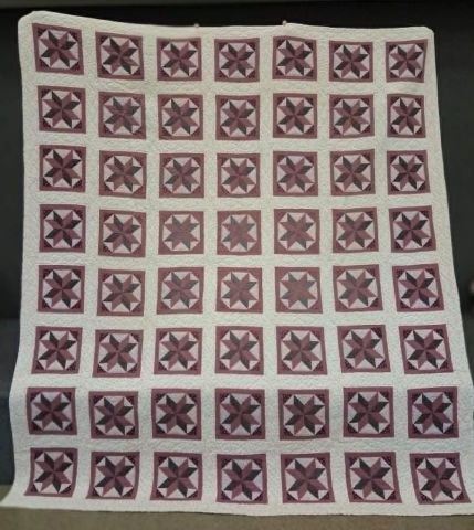 Quilt - Hand quilted Eight Point Star, burgundy and green 92 x 102