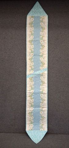 Table Runner - machine quilted daisies on blue 14 x 91