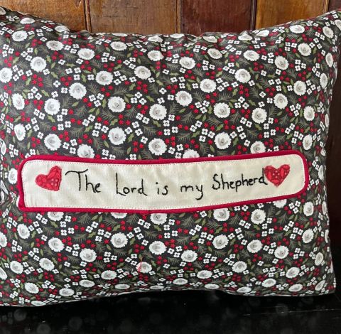 Pillow - Hand quilted Psalm 23