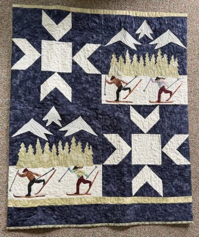 Wall hanging - Skiers 37 x 37