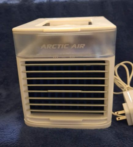 Arctic Air table top cooler