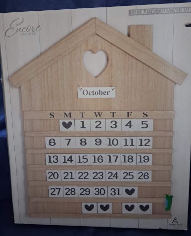 Decorative calendar board