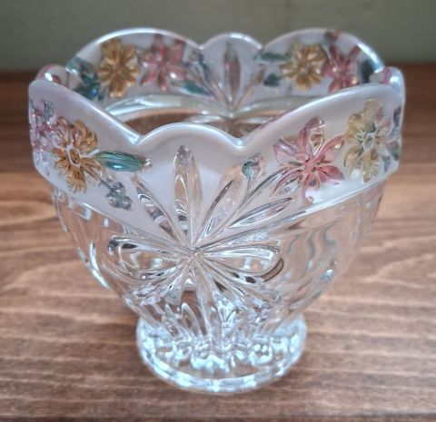 Small potpourri bowl